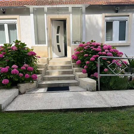 펜션 Maisonnette Atypique Cregy-les-Meaux